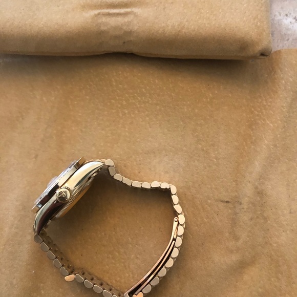 Woman’s Rolex Diamond Watch - Picture 6 of 7